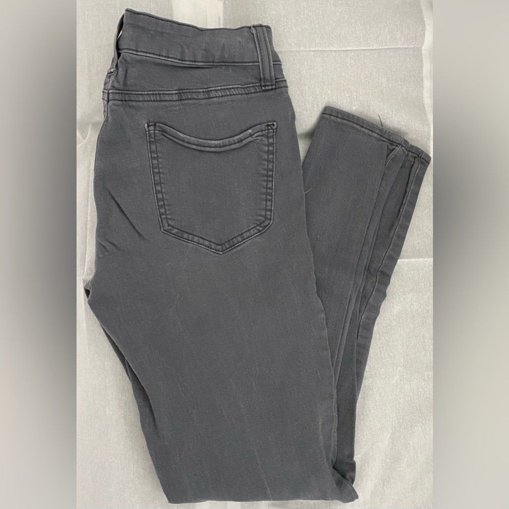 Gray Destructed Jeans SIZE 5